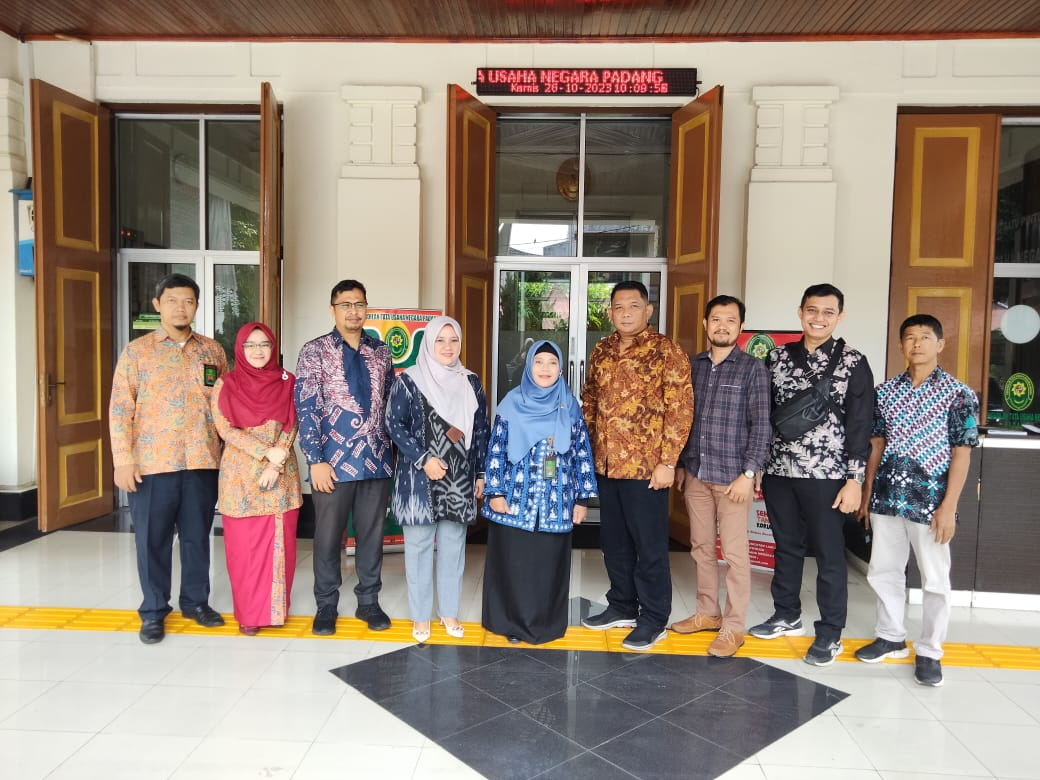 Tim dari Komisi Informasi Provinsi Sumatera Barat melakukan Verifikasi Faktual / Visitasi ke PTUN Padang
