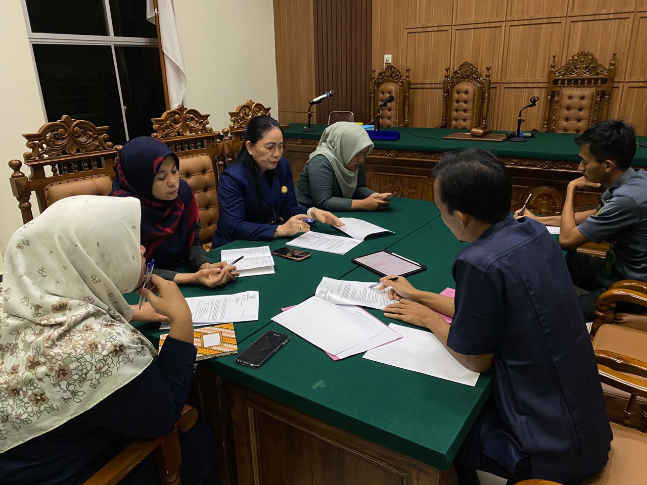 Rapat Koordinasi PPID terkait tindak lanjut E-Monev Keterbukaan Informasi Badan Publik se-Sumatera Barat Tahun 2026.
