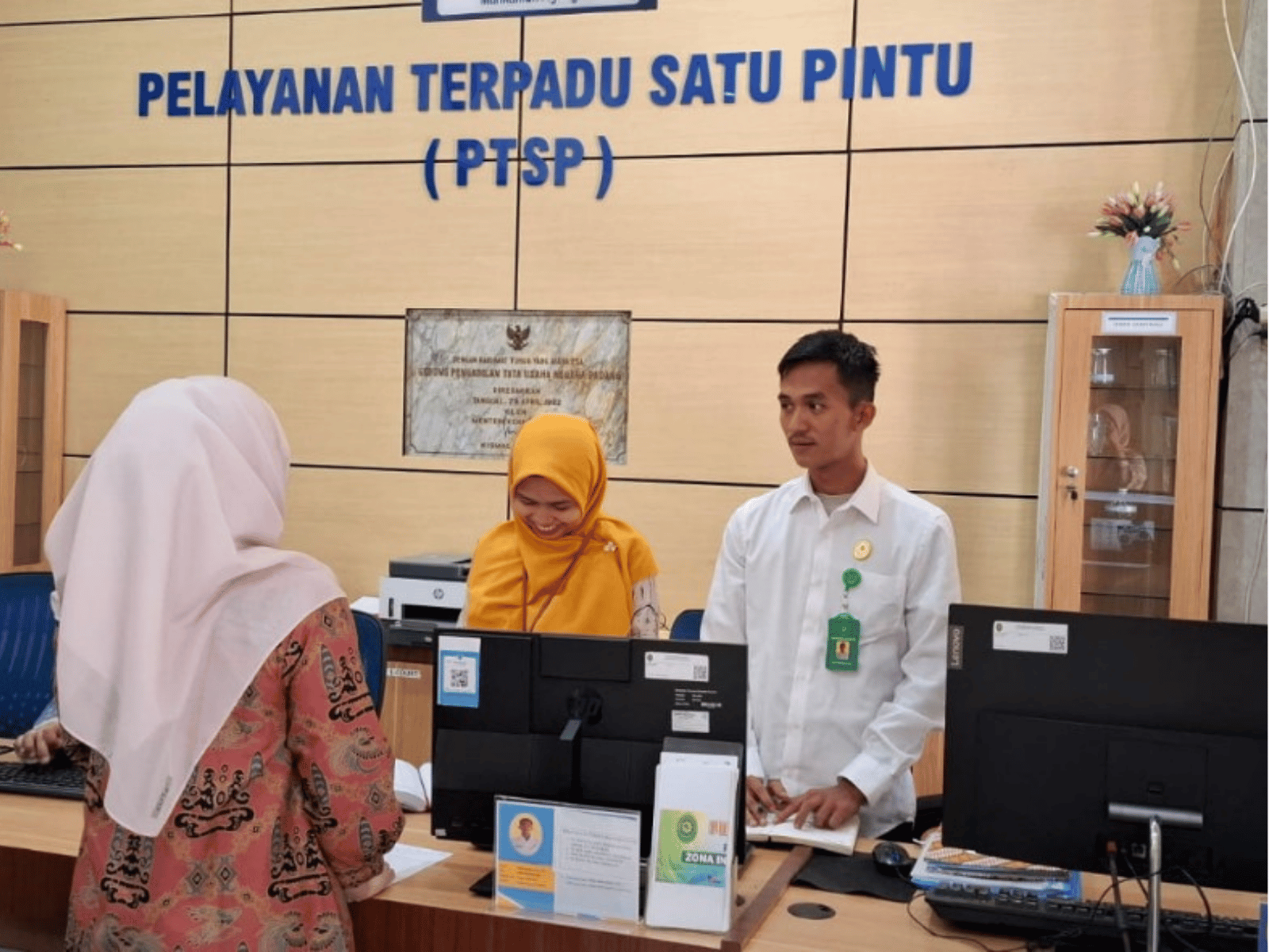 Monev Petugas Layanan Informasi oleh Panitera Muda Hukum / Pejabat Pengelola Informasi dan Dokumentasi